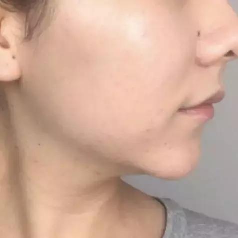 一键磨皮拯救无数卡粉的粉底液,磨皮滤镜粉底液