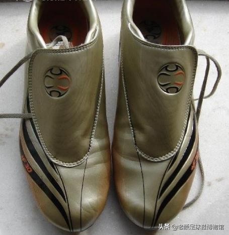 梅西夺大力神杯球鞋价值,梅西美洲杯签名球鞋