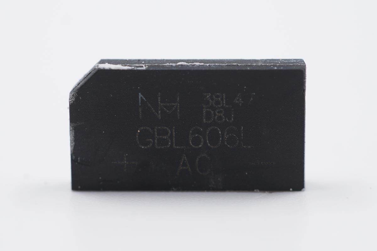 绿联45w双口快充拆解,绿联20瓦双口快充拆解