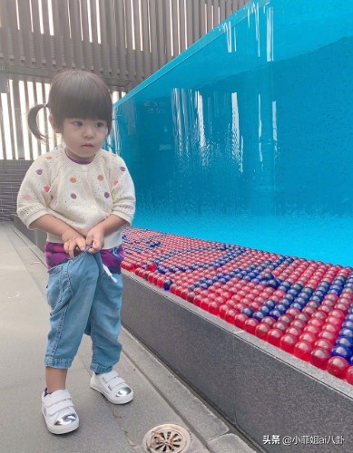 贾静雯思考咘咘波妞成家立业,贾静雯波妞萌照