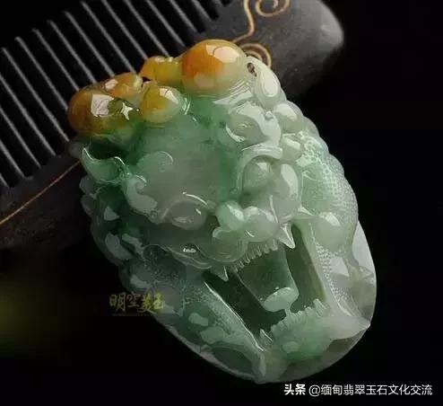 翡翠雕刻房子造型寓意,翡翠雕刻蚂蚁和虫子寓意