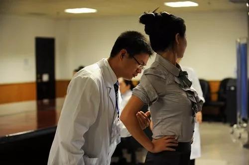 空姐体检是男人检查吗,空姐每年都要体检吗