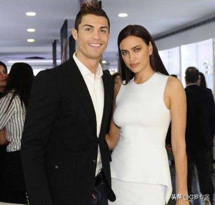 c罗和乔治娜穿红色大衣,c罗乔治娜时装秀