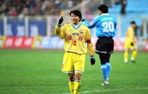 四川全兴队刮起黄色旋风主场不败,四川全兴队刮起黄色旋风