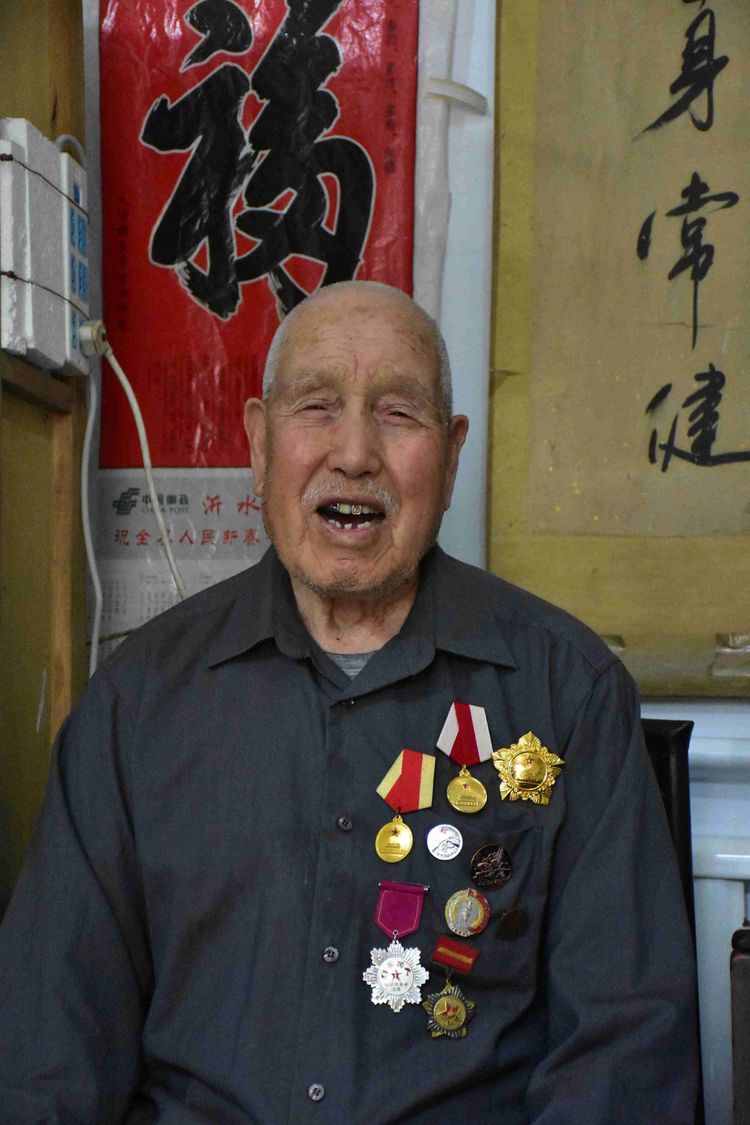 探访老党员活动记录,不忘初心牢记使命老党员走访纪实