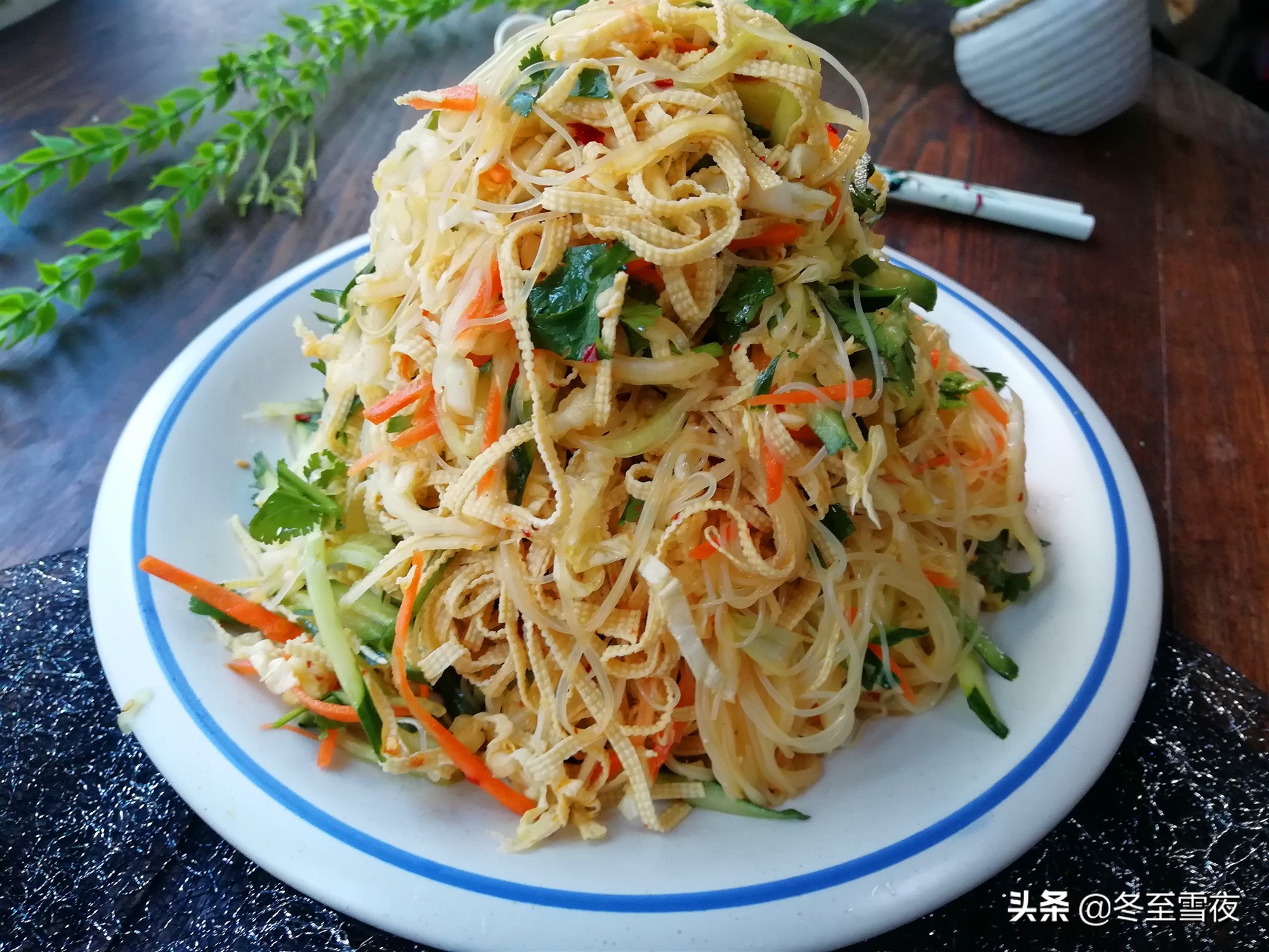 凉菜做法简单容易学，分享15道凉菜做法，过年餐桌上非常受欢迎