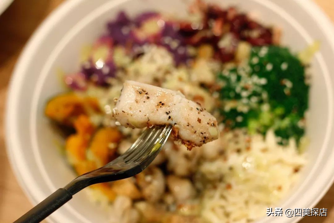 中心广场美食推荐下午茶 (一日三餐美食广场)