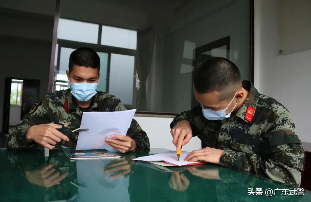 “宅”在营区久了太无聊?不可能的事!兵哥兵姐解锁“文娱”新姿势