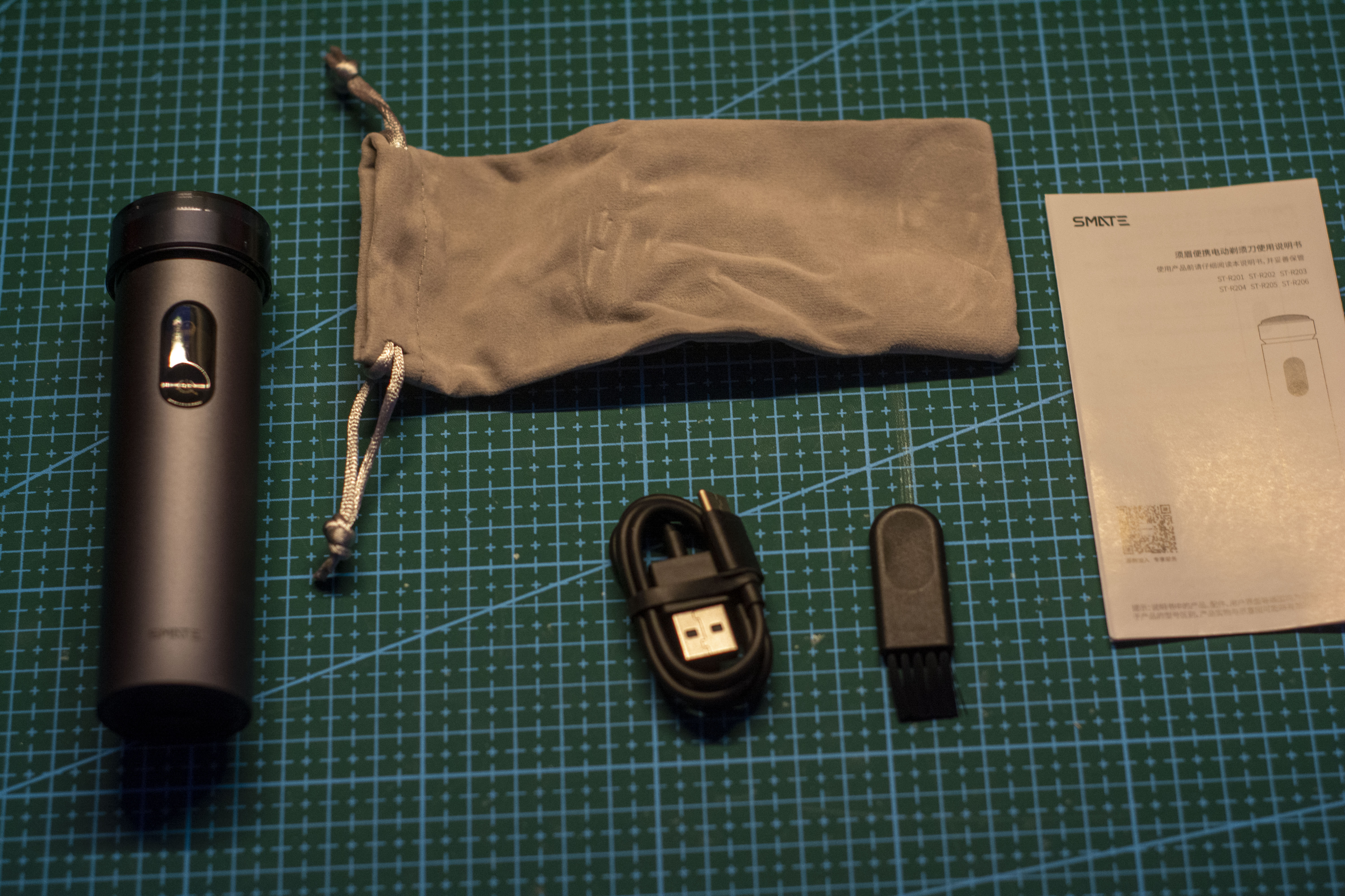 须眉剃须刀t3和t6测评,须眉t6旋转式涡轮六叶剃须刀