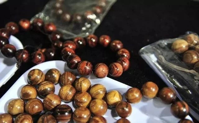 文玩手串怎么盘才能有灵性,什么文玩手串盘玩出来最好看