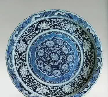 鐩涗笘涓浗缁忓吀浼犳壙,鐩涗笘涓浗鐡峰櫒