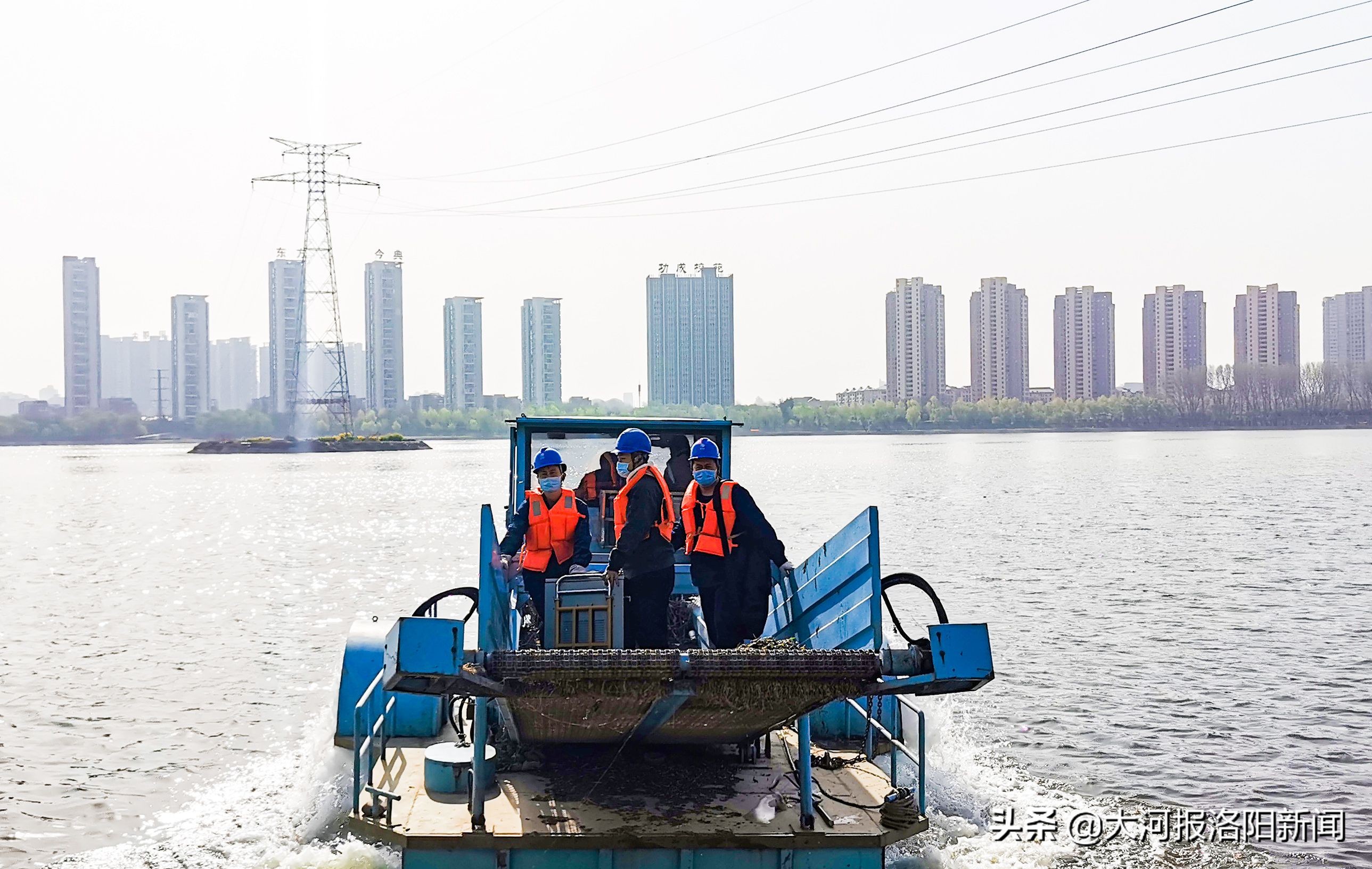 风筝缠上高压线引起事故,风筝缠绕高压线可以拽下来么