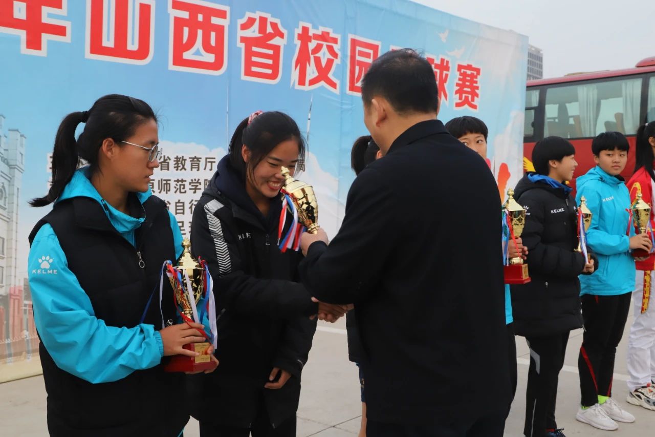 荣耀时刻励志人生,荣耀时刻彭良波