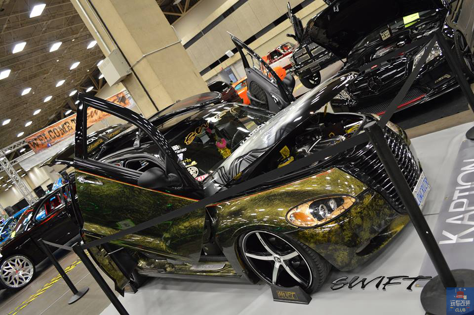 改装“剪刀门”的克莱斯勒PT漫步者,由丑变帅的蜕变过程