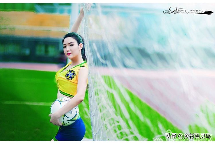 中国足球宝贝最靓丽,短发足球宝贝