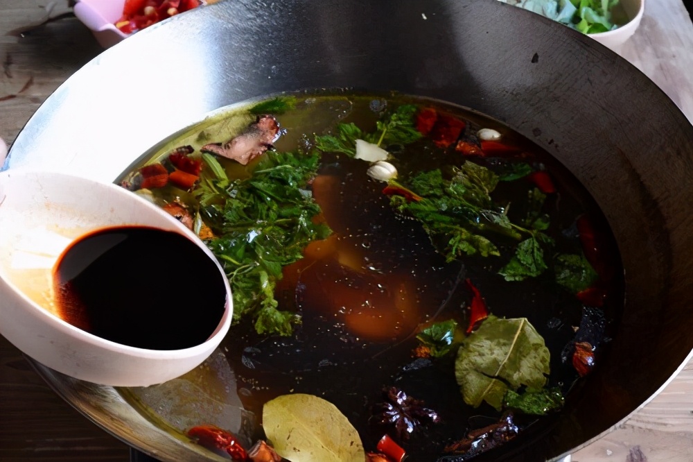 老抽能代替炒糖色吗,老抽能代替料酒么