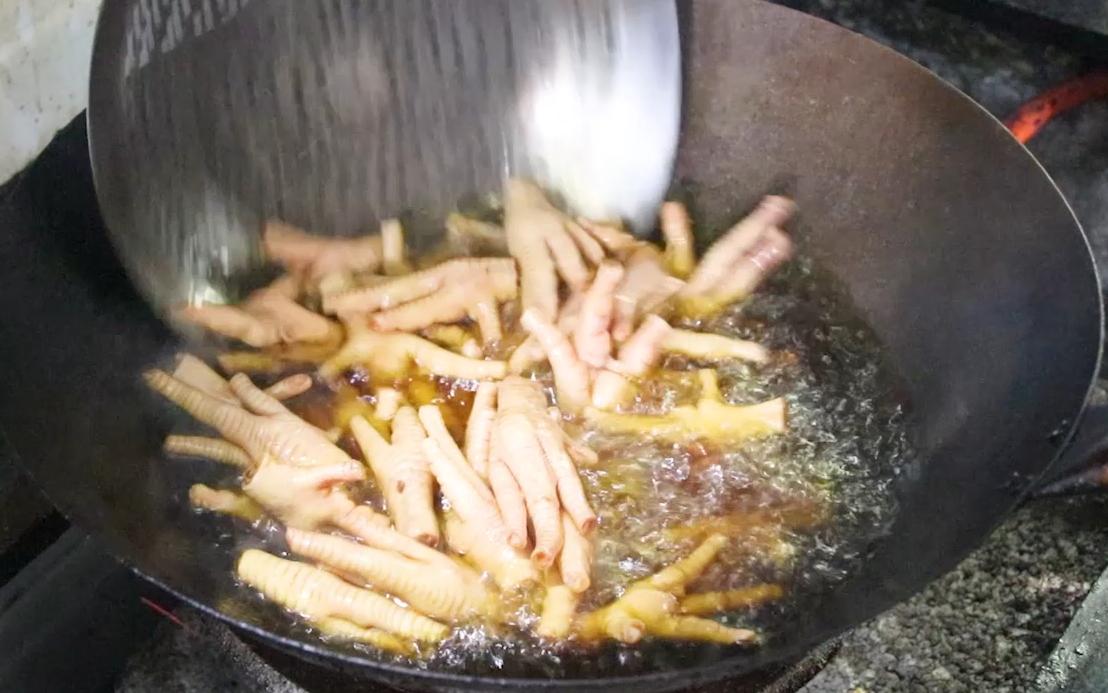 鸡爪好吃做法加卤料,鸡爪好吃的做法和配料