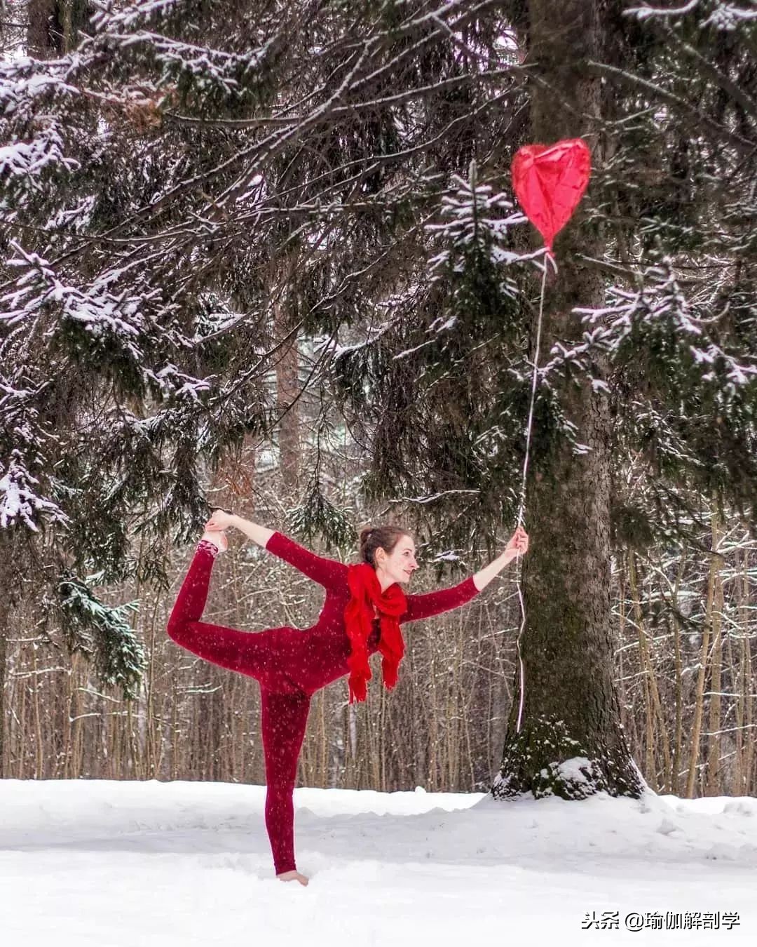 100张瑜伽图片大全,24张瑜伽照片模板最新