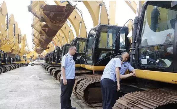 18.2亿二手挖机*私走**案登上央视需要警惕的不仅仅是行业监管