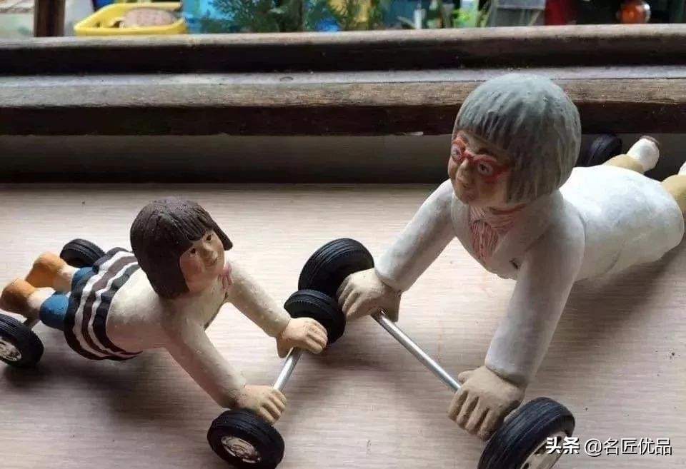 想不想开？这个贴着小胡子的女生，做出全世界最可爱的汽车