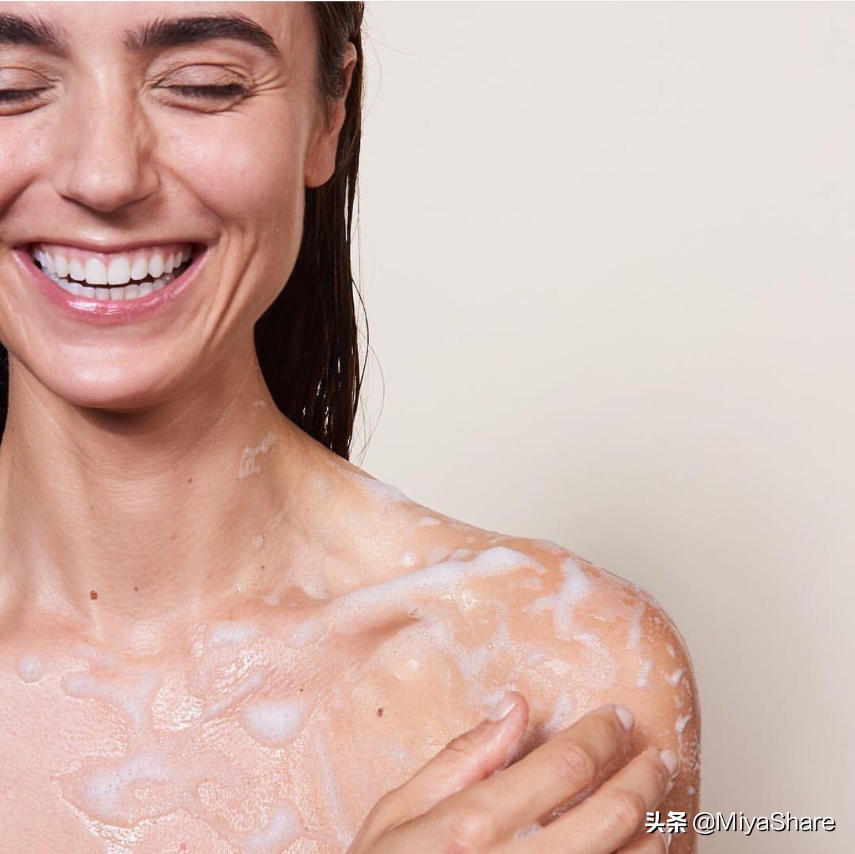 用了兰蔻粉水脸上起痘痘,用了兰蔻粉水脸很干怎么回事