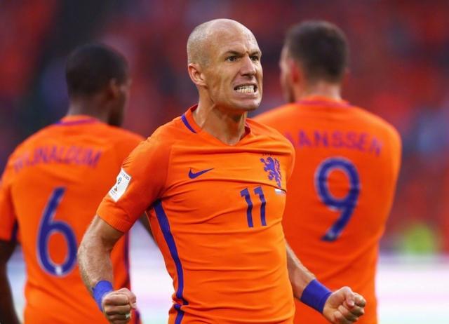 世界足球十大巨星贝克汉姆,十大足球巨星贝克汉姆