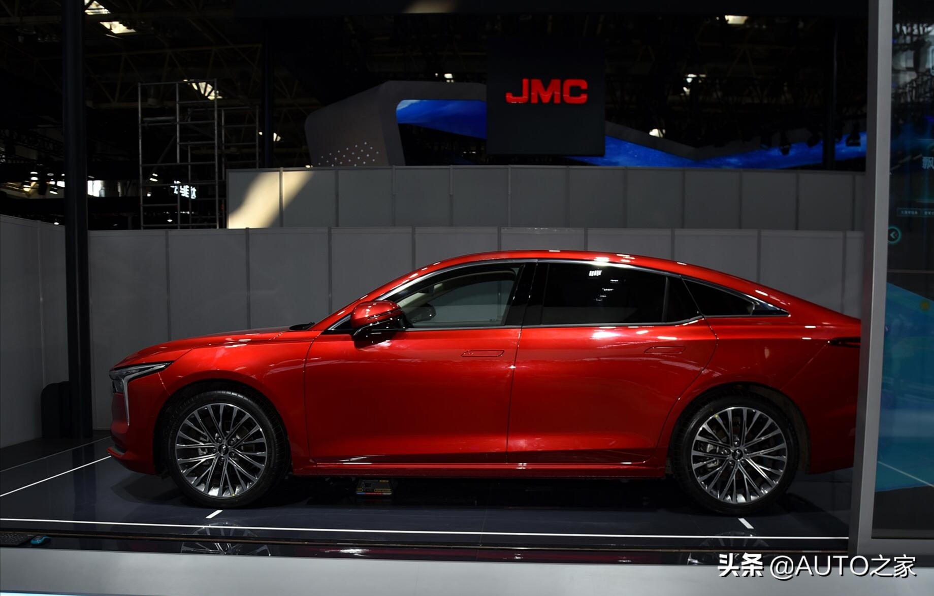 老款奔腾b70底盘和马6的区别,奔腾b70底盘和马自达一样吗