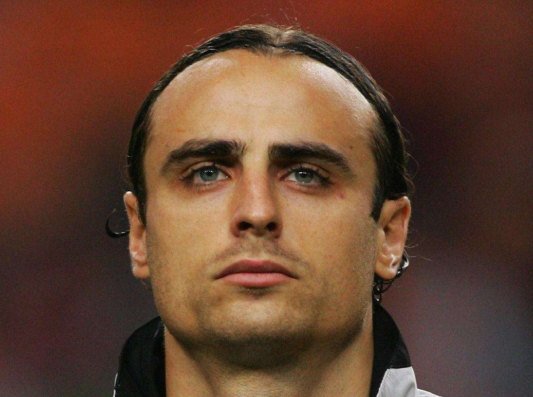 哥劝你踢球要潇洒!21世纪足坛三大潇洒哥