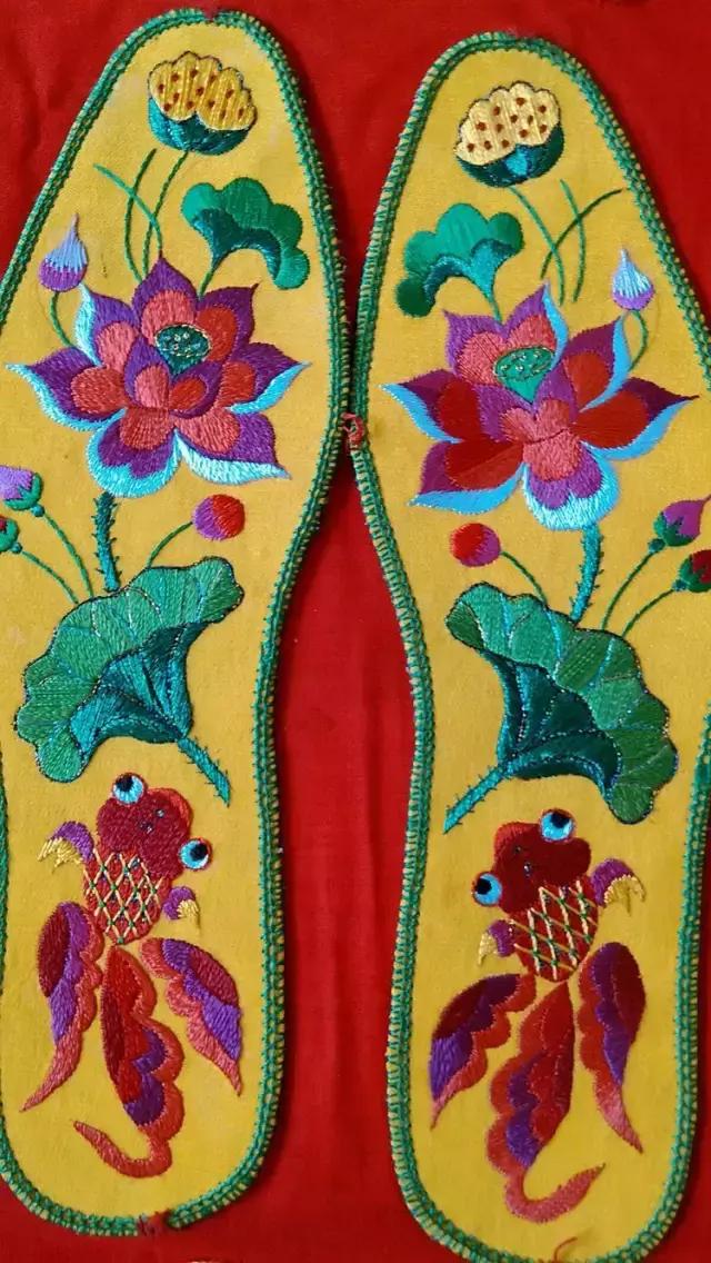 纯手工鞋垫又好学又简单又好看,简单的一针一线纯手工的鞋垫