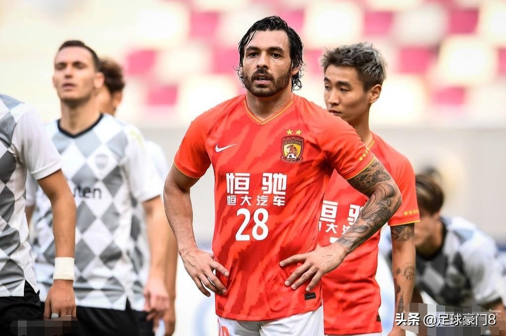 卡纳瓦罗场边激情庆祝,卡纳瓦罗赛后一幕