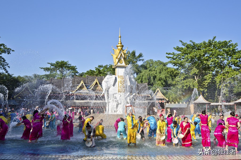 版纳傣族泼水节象脚鼓音乐,傣族新年泼水节西双版纳景洪