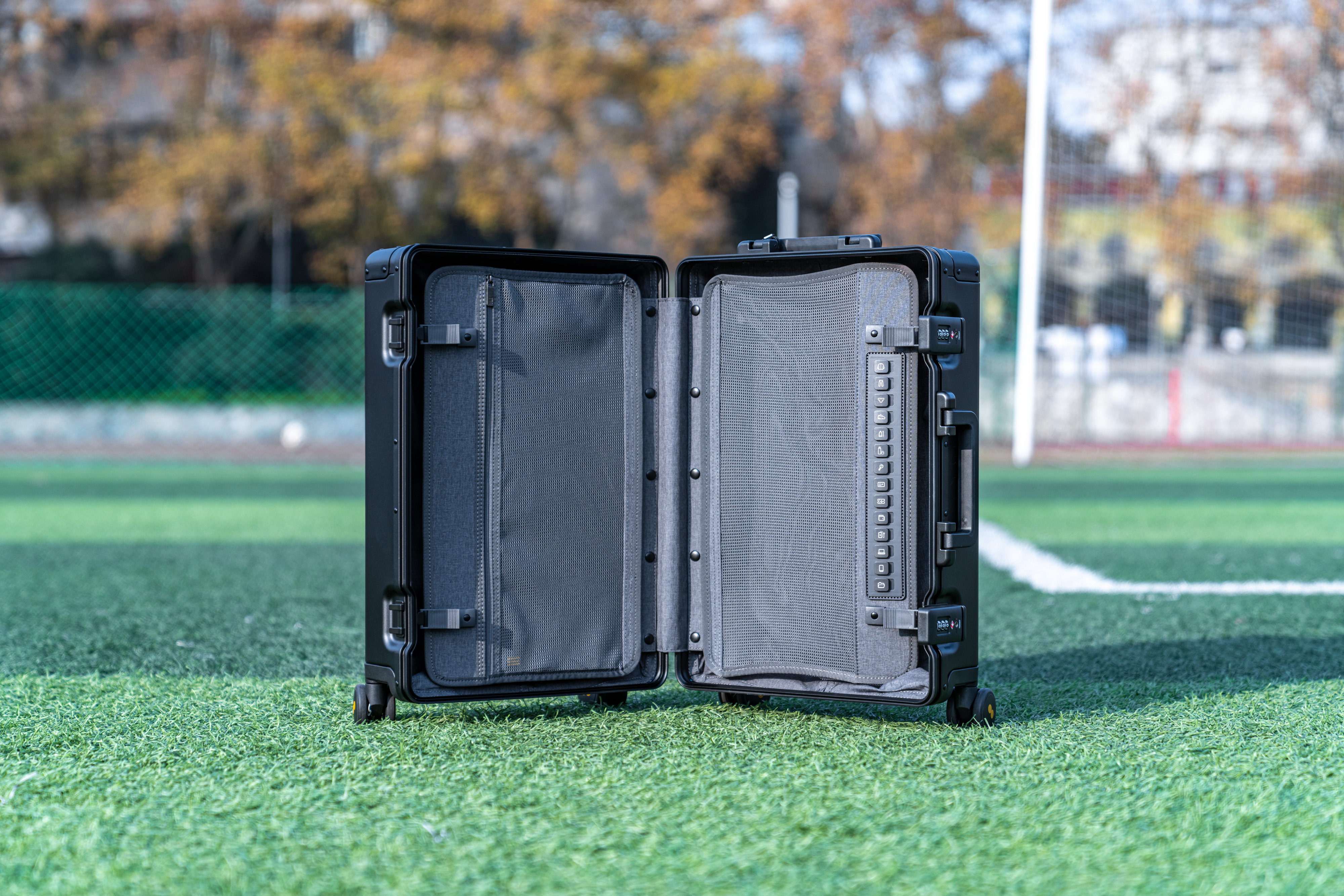 地平线8号铝镁合金旅行箱测评,行李箱推荐地平线八号