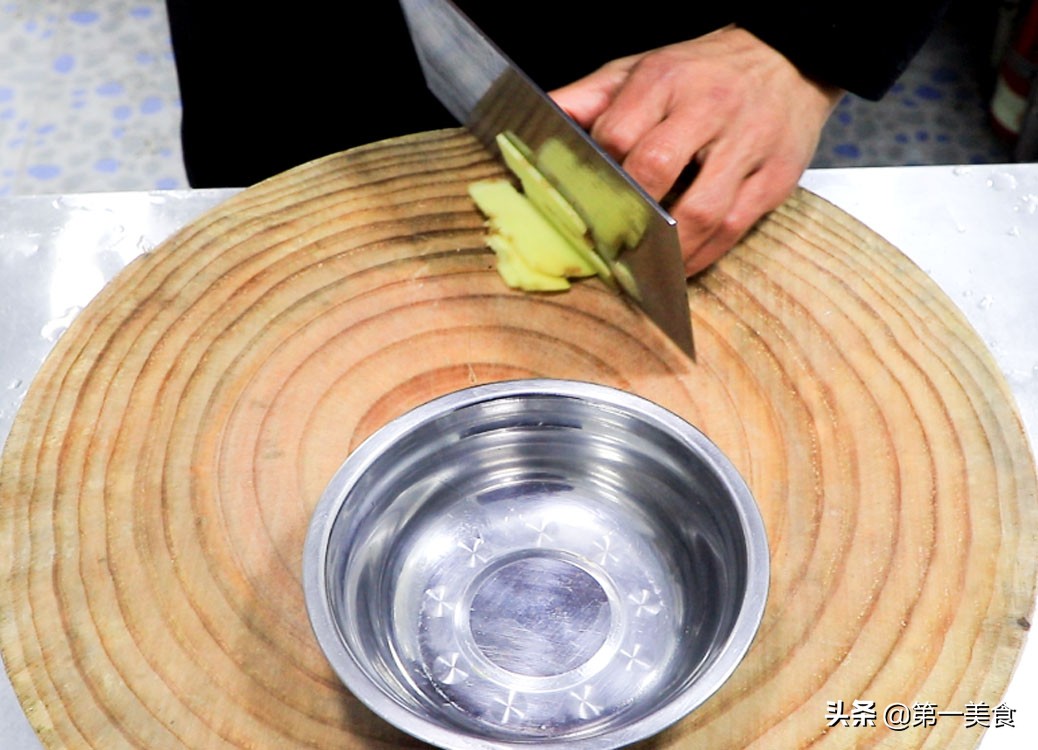 酱牛肉正宗做法酱香浓味道正,酱牛肉的秘诀最正宗做法