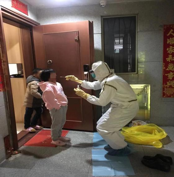 番禺｜谢谢你们，为桥南街坊“拼过命”！医师节快乐