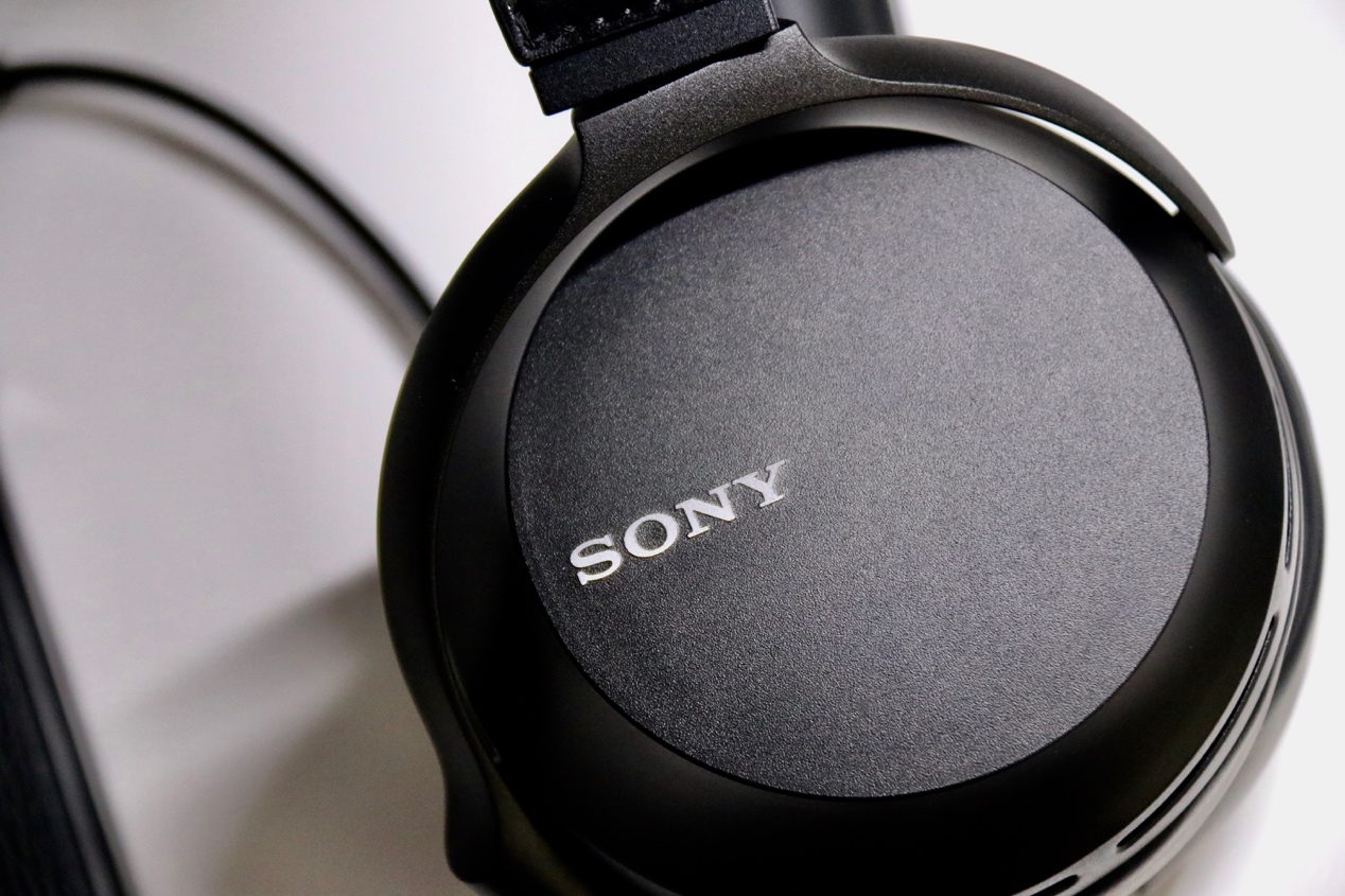 索尼mdrz7对比z7m2,索尼wh-1000xm5和mdr-z7m2