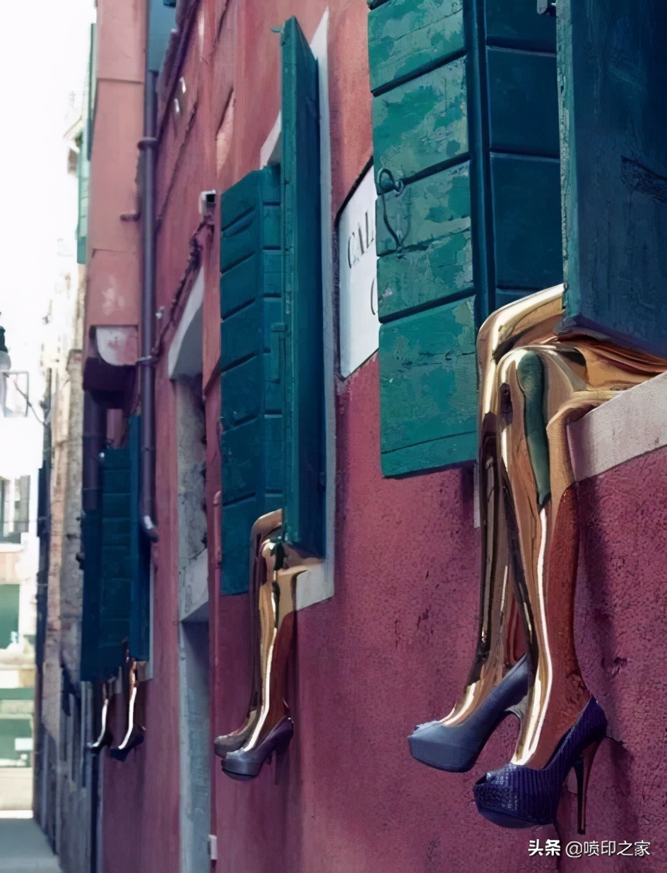 吸引顾客进店的招牌,实体店店铺橱窗怎么做才能吸引人