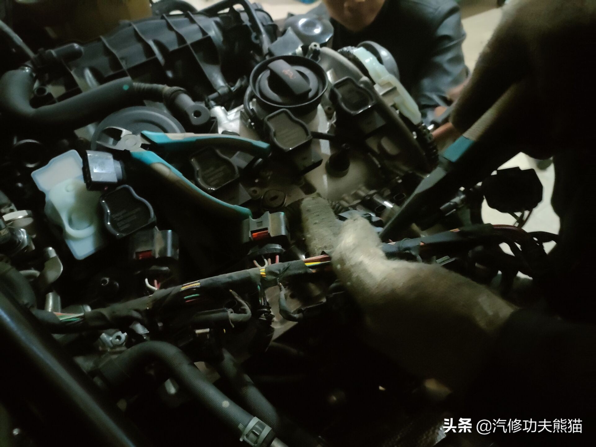 当年奥迪q5落地多少钱,当年奥迪q52018款典藏版价格