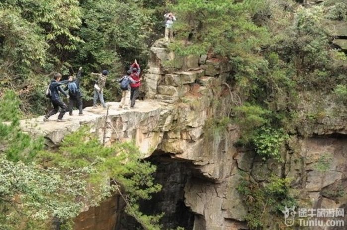 张家界凤凰六日游详细攻略,张家界凤凰6天游攻略