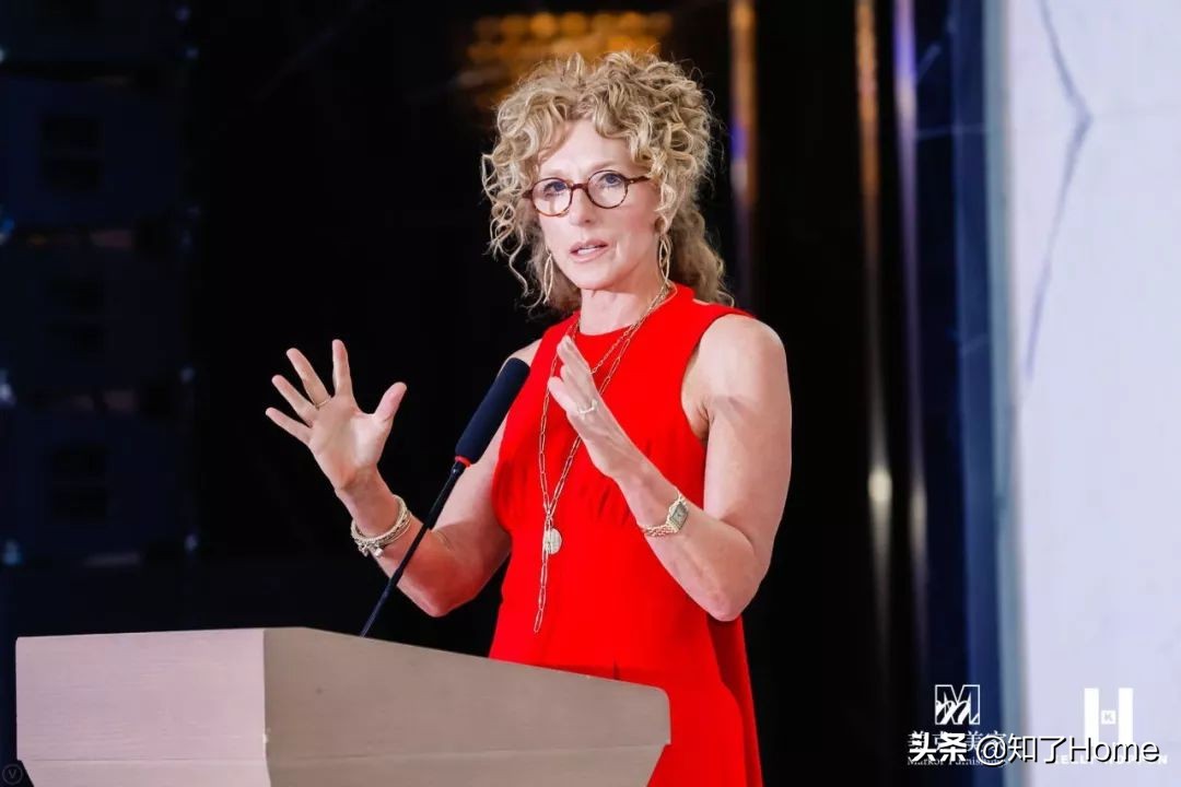 牵手设计女王KellyHoppen大概只需要一秒钟