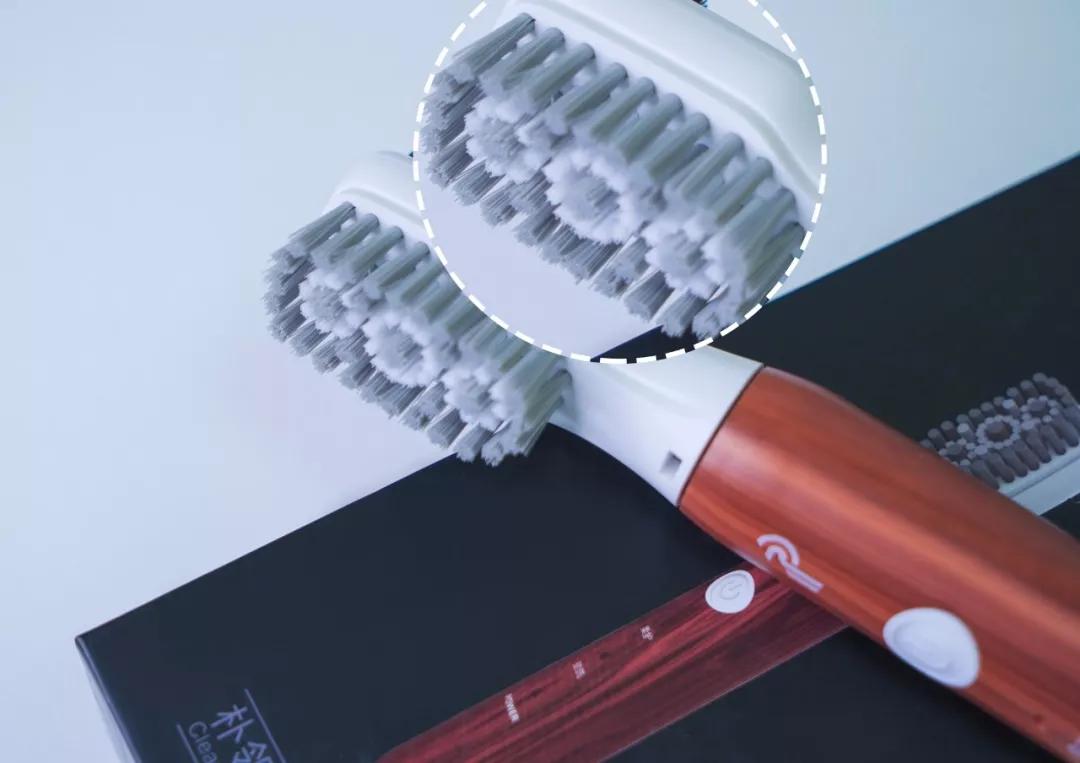 用声波震动来洗鞋子,声波清洗鞋子