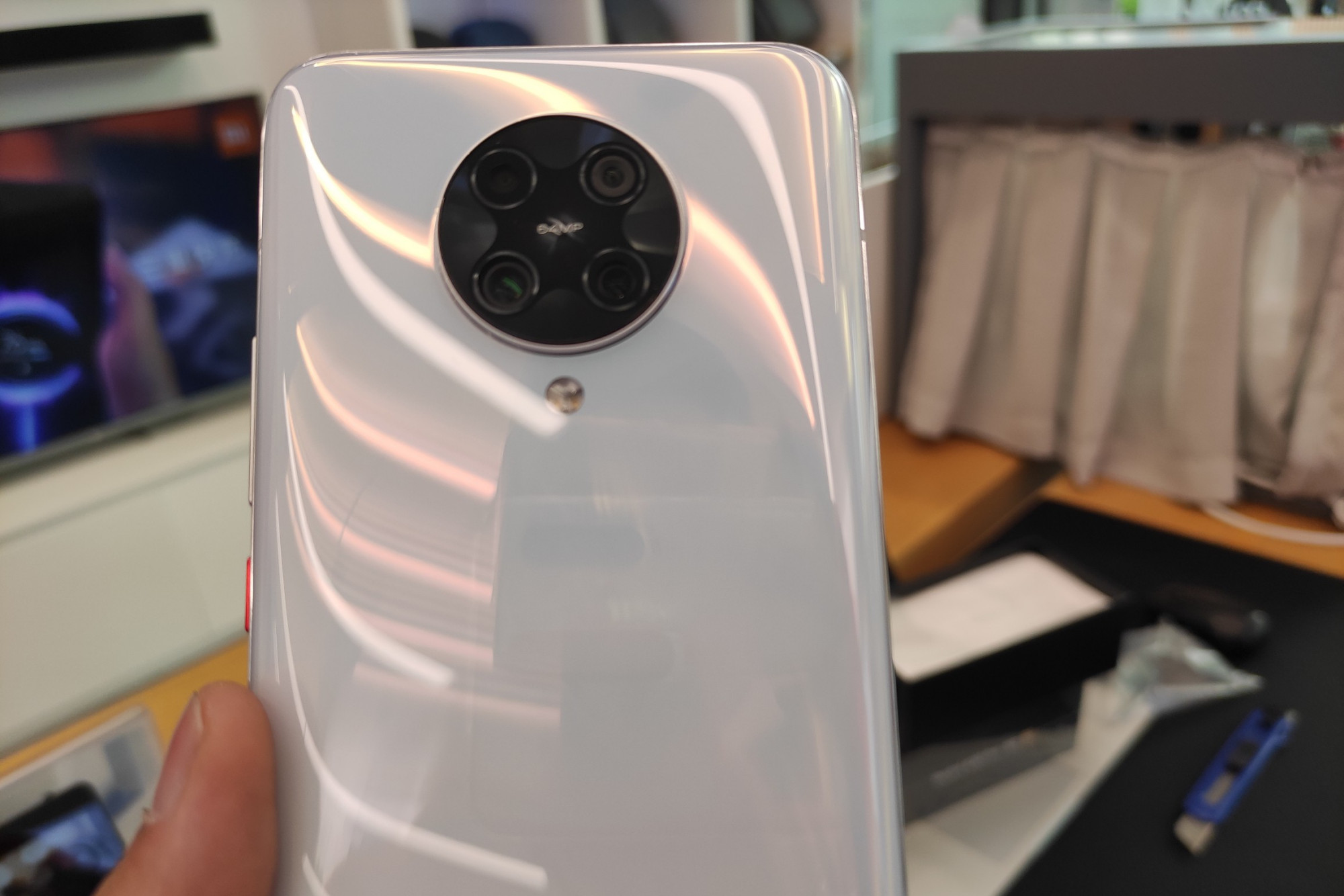 网上买手机和手机店买手机的区别,买苹果手机去实体店好还是网上好