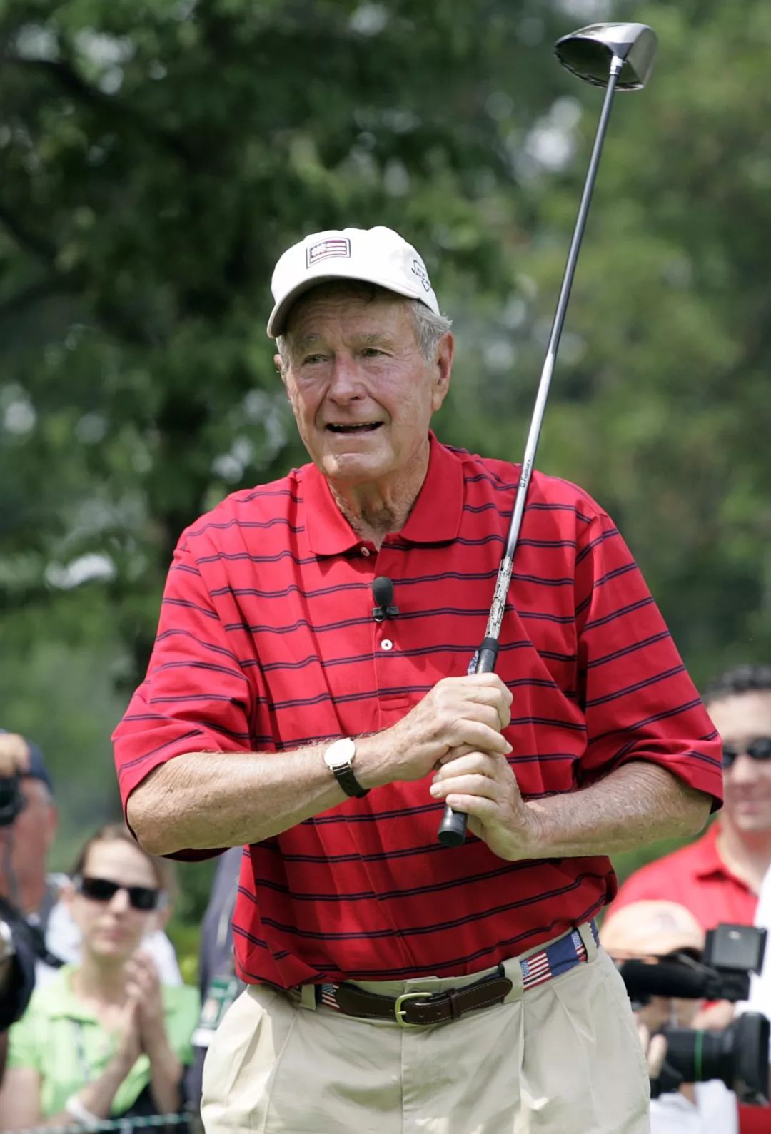 风里雨里，球杆陪你；云里雾里，果岭等你