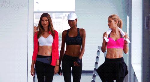 好看的美背瑜伽服分享,简单大方高贵上档次瑜伽服