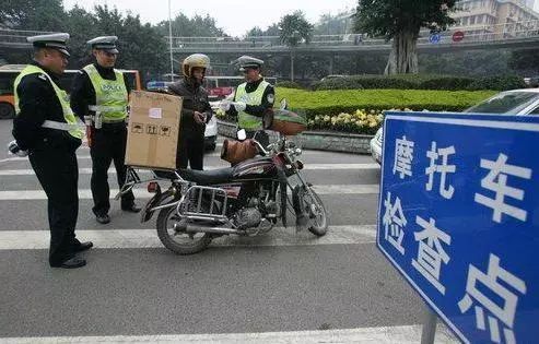 驾驶证遗失可以12123上异地补办吗,驾驶证丢了怎么补办照片