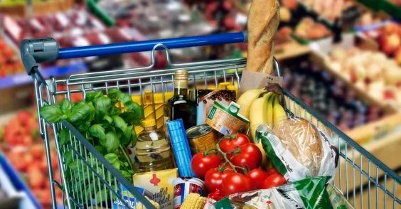 怎么画疯狂购物车图片,创意思维儿童画