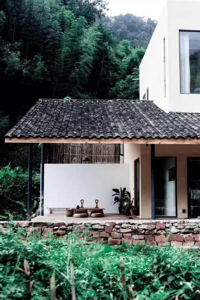 Chengduwow|借束光，请你免费去四川“小京都”泡私汤