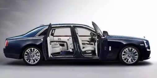 鸥翼门和普通车门区别,鸥翼门开车门的方式