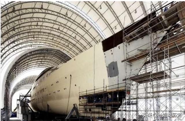 世界最大军舰改游艇,退役军舰打造豪华邮轮