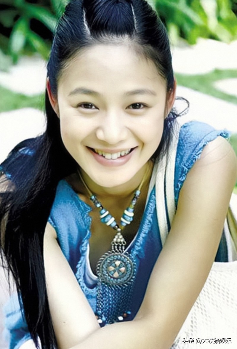 别再削骨追求“锥子脸”了！6位方脸女星告诉你，国字脸才真扛老