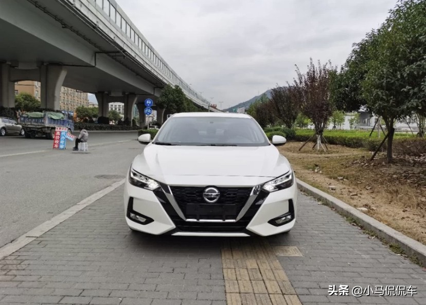 蓝鸟和轩逸谁更值得买,失之一厘差之千里